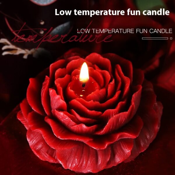 Cat paw rose low-temperature candle